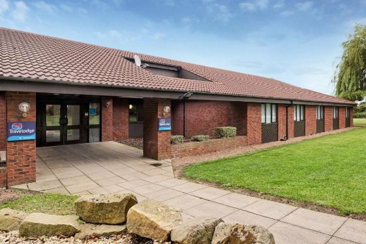 Travelodge Newark North Muskham Norwell Exterior photo